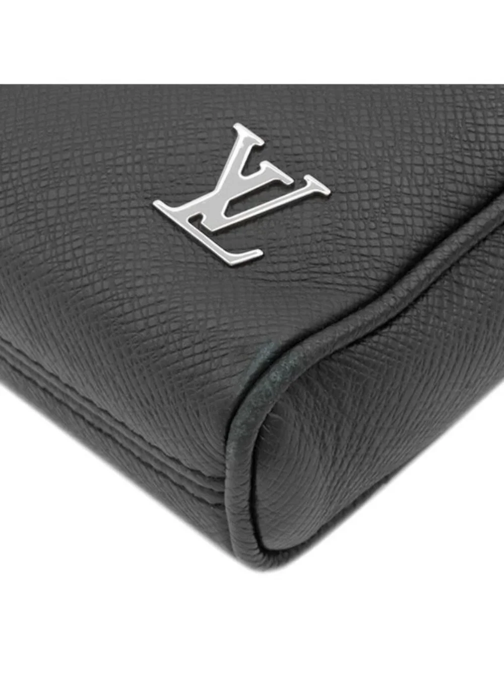 Louis Vuitton Shoulder Bag Messenger Ppm Taiga Noir Silver Black